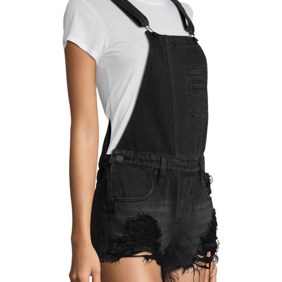 Blank NYC black overall shorts - Picture 2 of 3